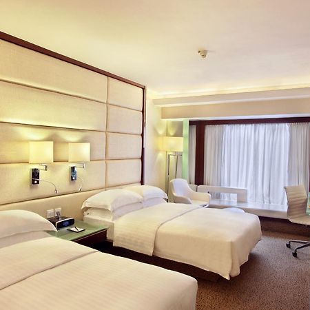Regal Kowloon Hotel Hongkong Exterior foto